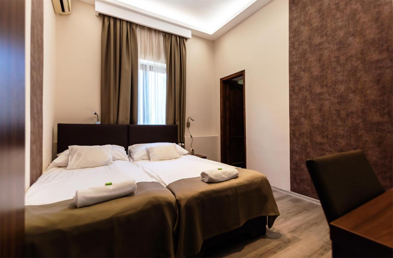 세게드 Ven Diofa De Lux Panzio B&B 외부 사진