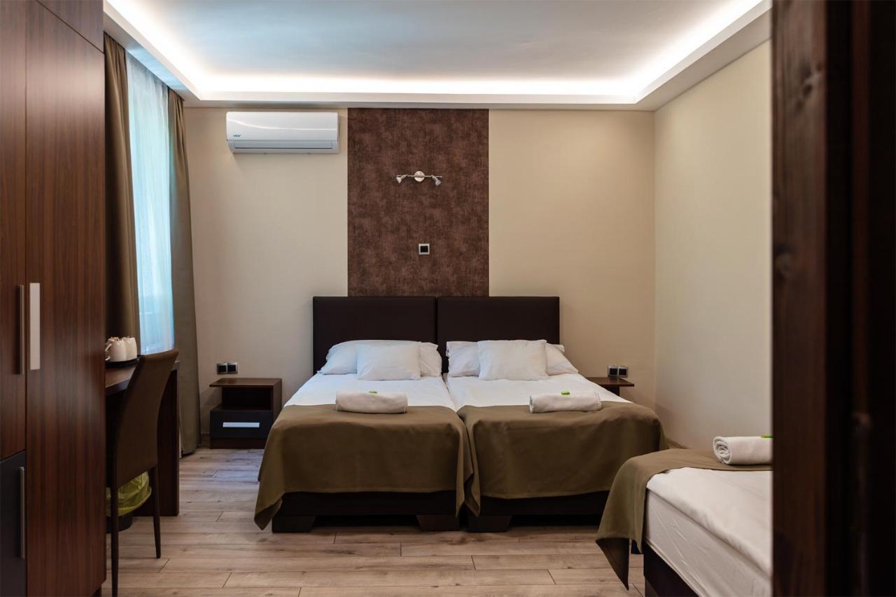 세게드 Ven Diofa De Lux Panzio B&B 외부 사진