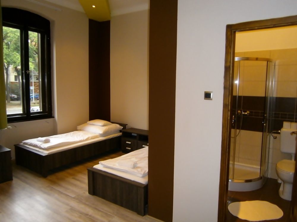 세게드 Ven Diofa De Lux Panzio B&B 외부 사진